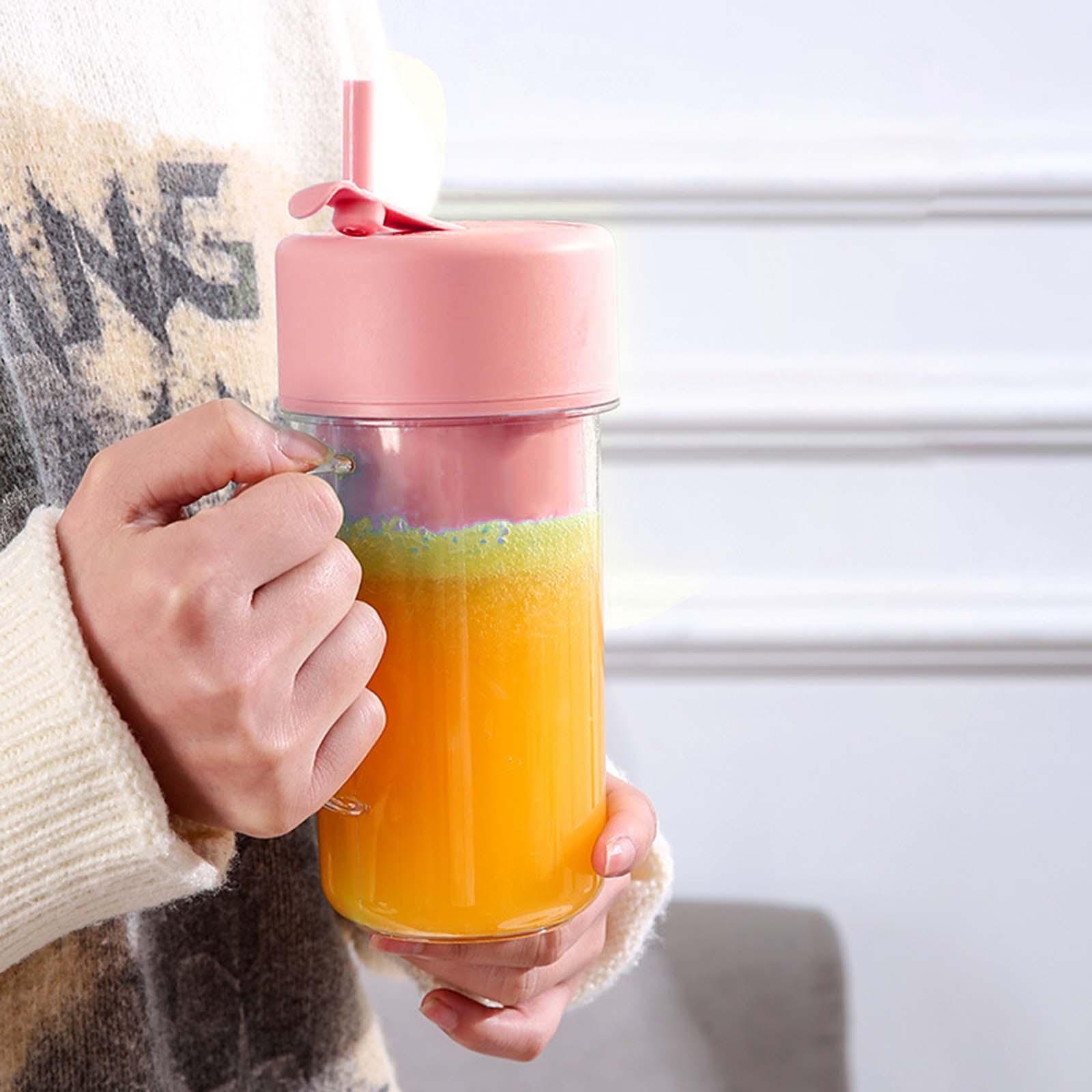 Small Electric Juicer Cup 14oz Fresh Juice Blender for Picnic Sports Camping