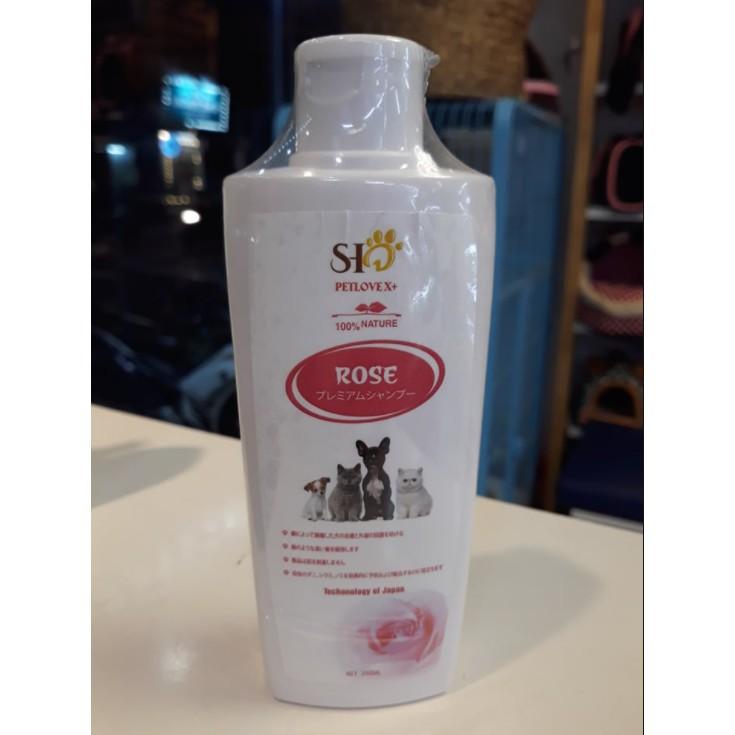 Sữa tắm chó mèo PetLove X+ chai 200ml