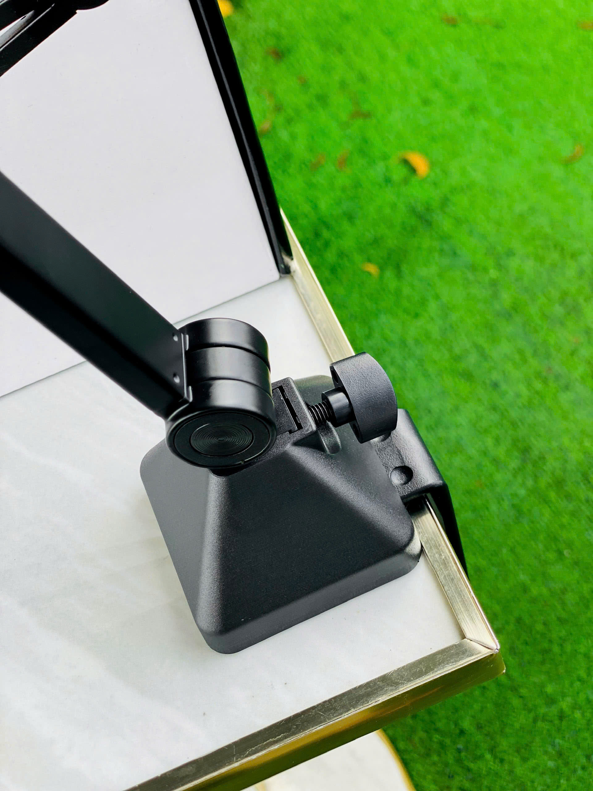 Kẹp Bàn NB36 pro Kẹp Micro NB36 dùng kẹp mic thu âm livestream chuẩn phòng thu cao cấp thép Cao Cấp Không Gỉ bám chắc dễ dàng di chuyển hàng nhập khẩu