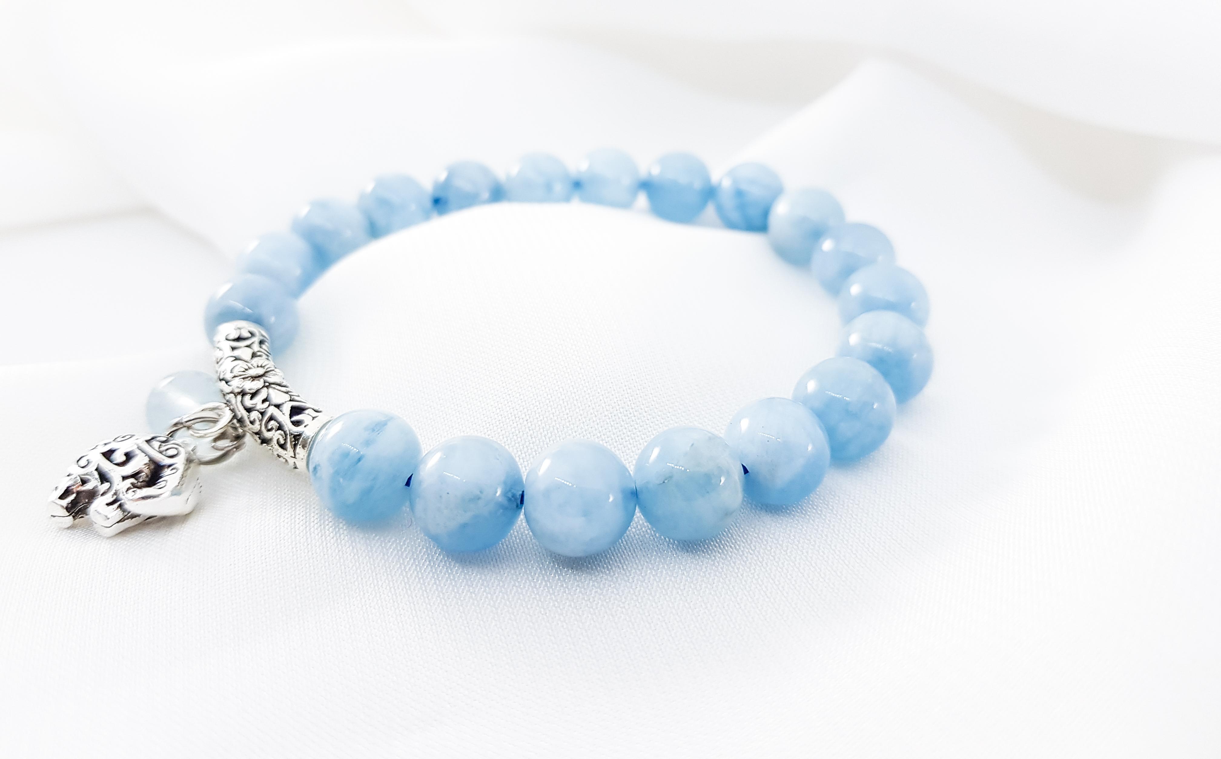 Vòng tay mệnh thủy, mộc đá Aquamarine mix charm con voi