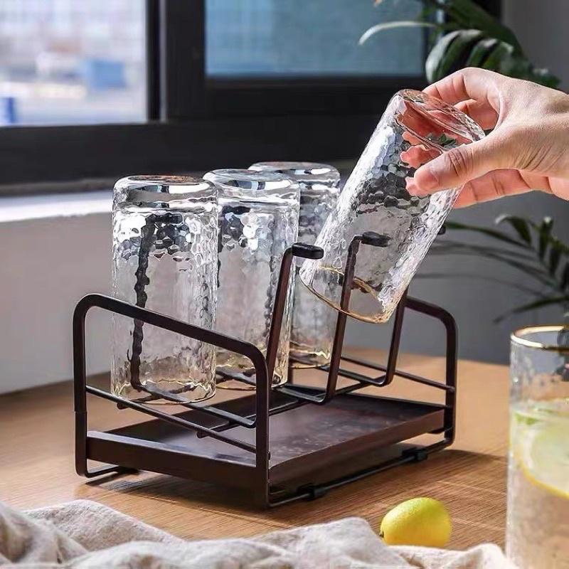 GIÁ ÚP LY CỐC CHỮ NHẬT KÈM KHAY HỨNG NƯỚC KIM LOẠI SƠN TĨNH ĐIỆN ĐEN KHÔNG GỈ