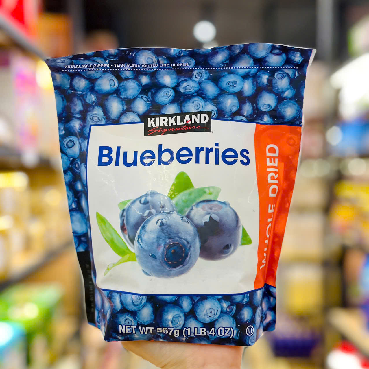 Quả Việt Quất Hữu Cơ Sấy Khô Kirkland Signature Whole Dried Blueberries (567g)
