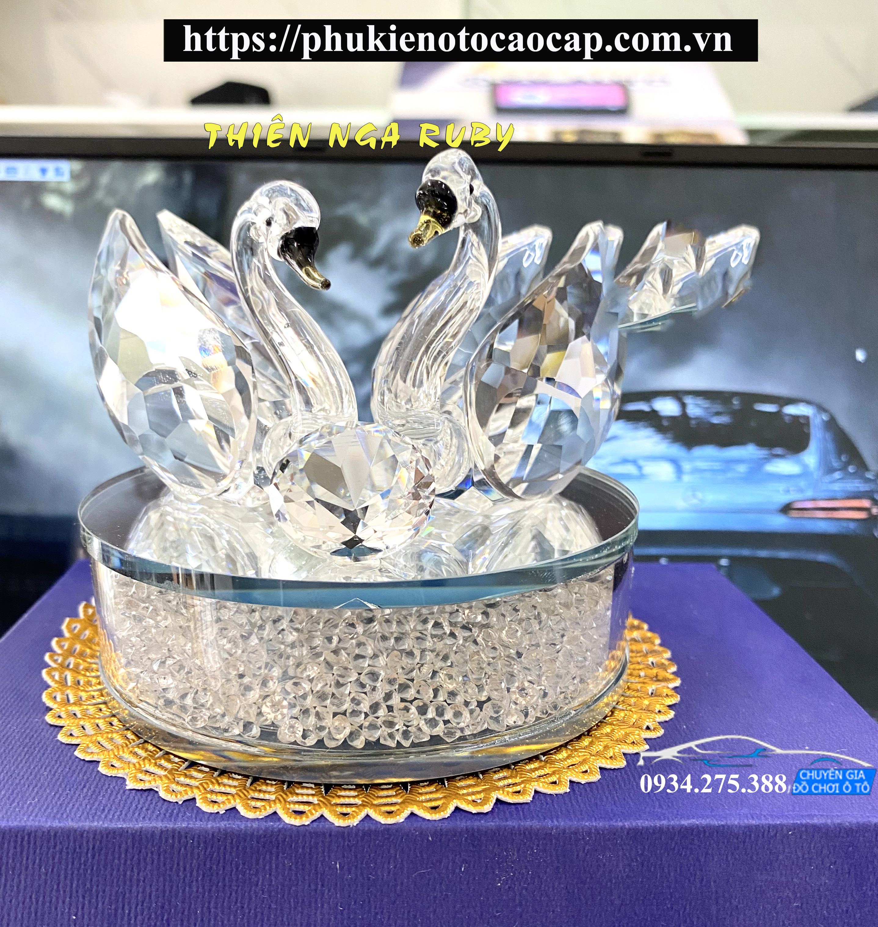 Tượng nước hoa ô tô THIÊN NGA LUXURY