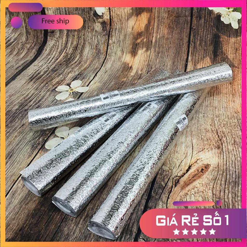 Cuộn giấy bạc dán bếp cách nhiệt, miếng decal dán tường nhà bếp chống thấm bền đẹp