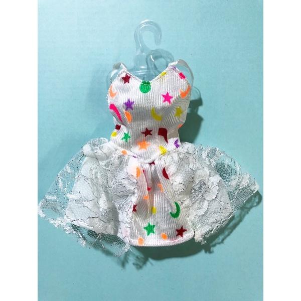 Đầm búp bê 30cm - trắng vàng- 1 cái ngẫu nhiên