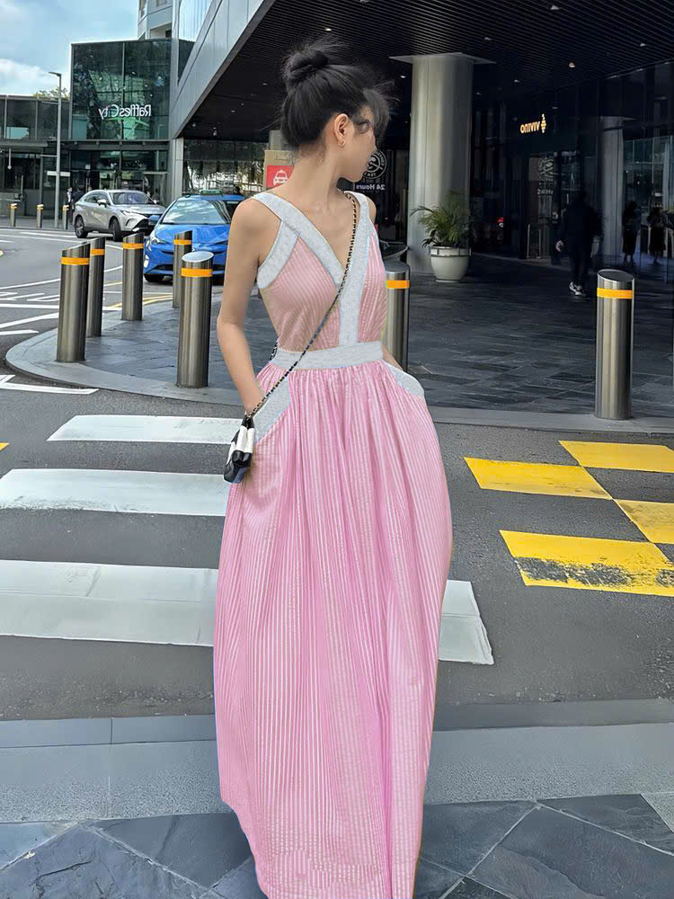 Đầm sọc phối trắng có túi thời trang