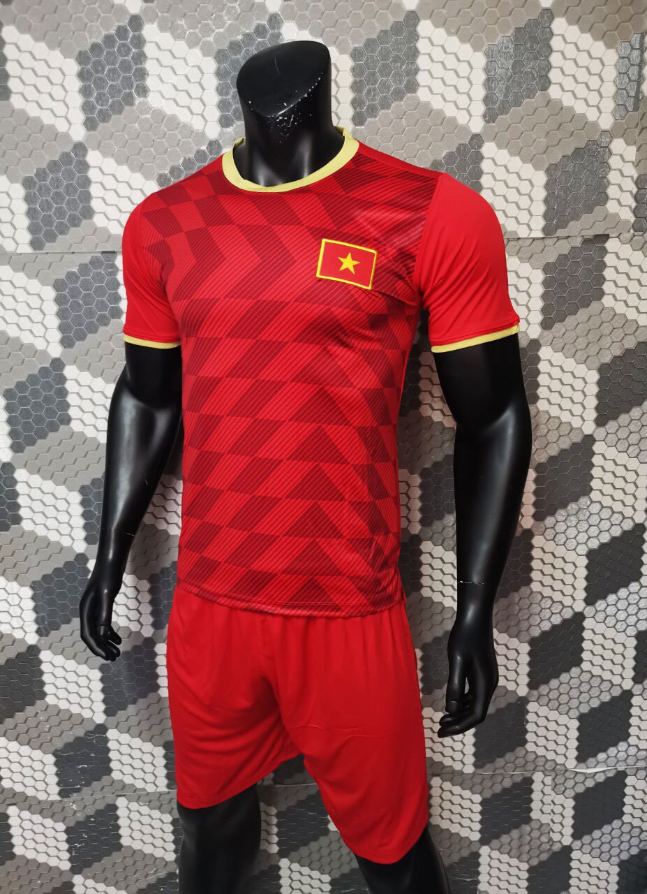 Bộ quần áo đá bóng Đội tuyển Việt Nam - Trẻ em từ 1 đến 15 tuổi - Màu đỏ
