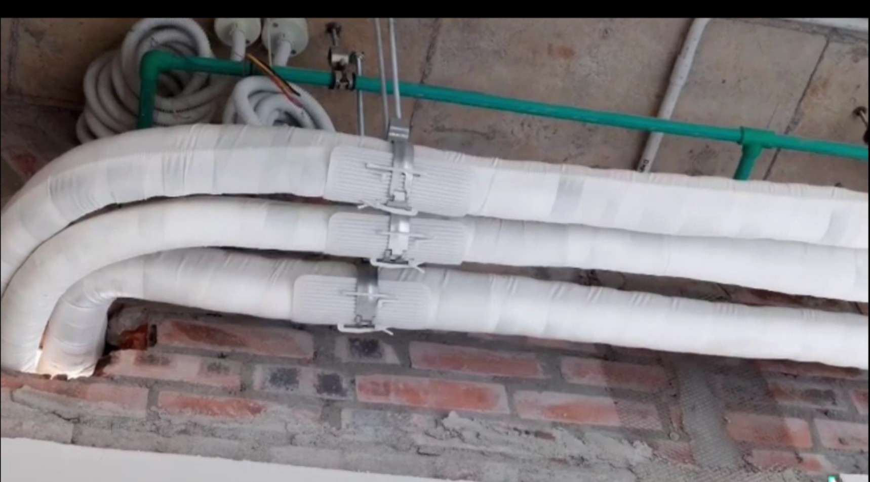 Gói 10 tấm lót ống điều hòa đỡ ống nước ống ga