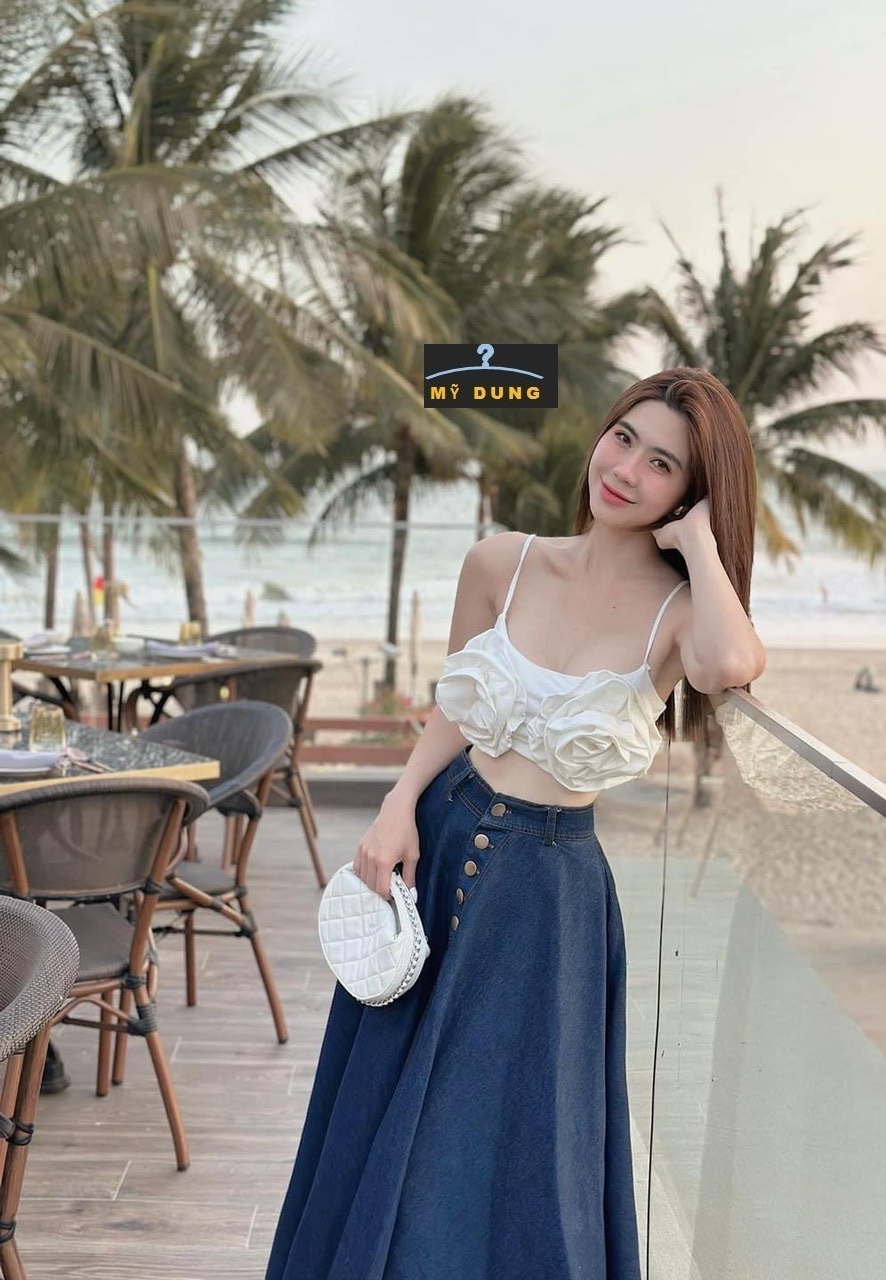 NGHE ĐỒN EM NÀY ĐANG LÀM MƯA LÀM GIÓ.. HÓT LÀ NHÀ MỸ DUNG CÓ NHÉ CÁC NÀNG -ÁO CORTOP 2S HOA HỒNG- HÀNG THIẾT KẾ LOẠI 1 - FORM CHUẨN- MẶC SIÊU HÁCH DÁNG- PHỐI ĐỒ CỰC SANG
