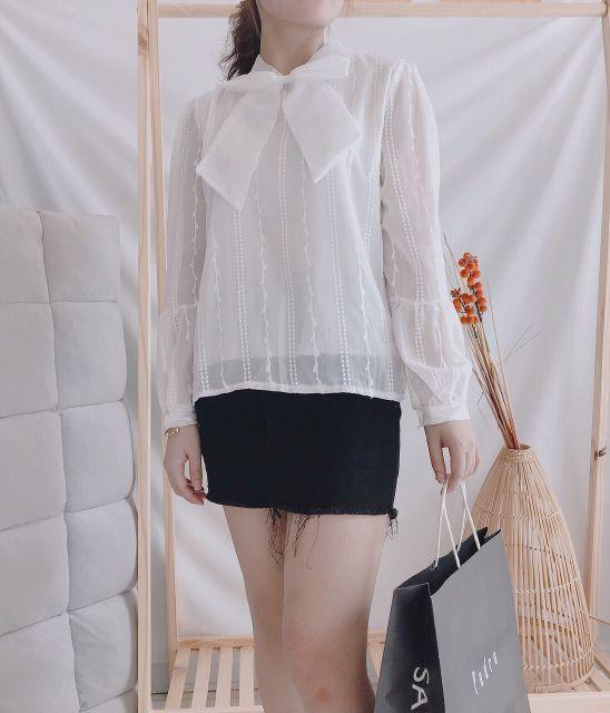 Áo sơmi tay phồng phối nơ cổ