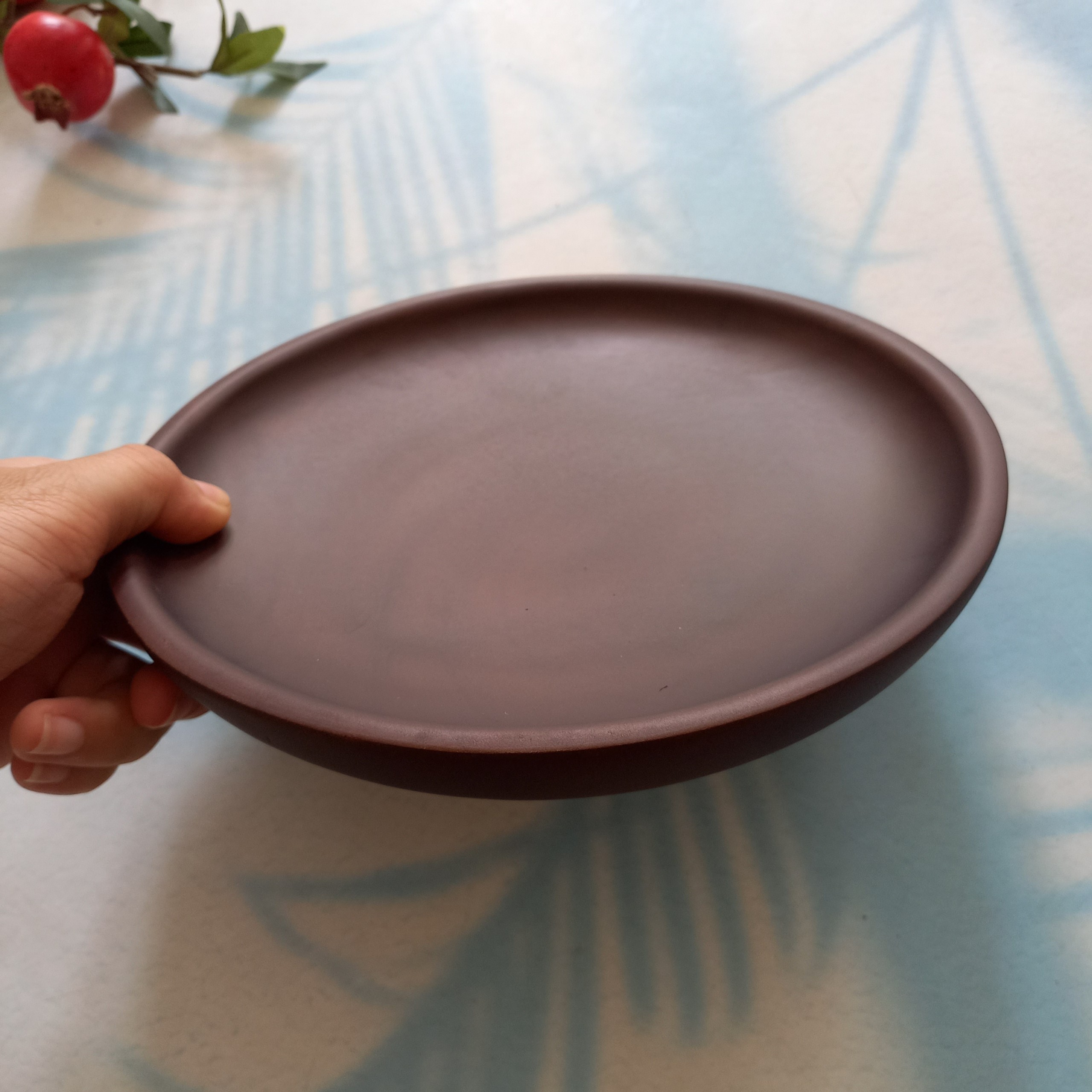 Đĩa Gỗ Keo Tròn Nâu Đen Vitrapro Size Nhỏ 19.5x3cm Đựng Trái Cây, Thức Ăn, Trang Trí