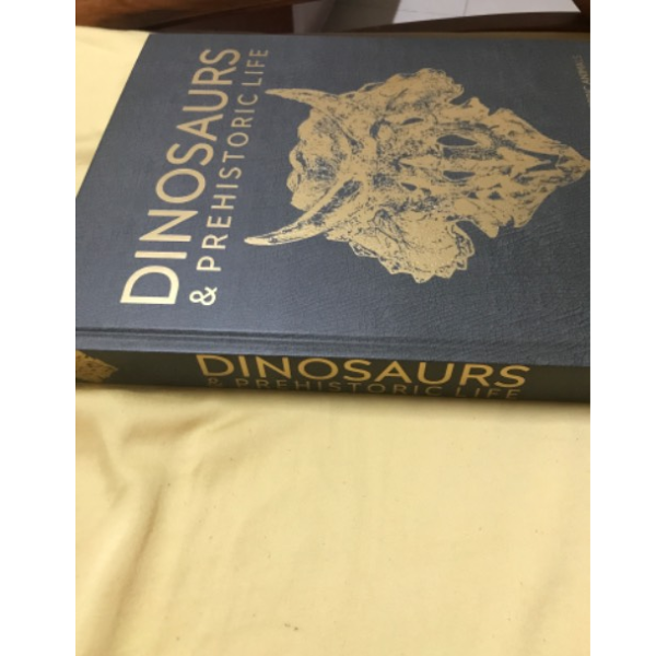 Dinosaurs and Prehistoric Life : The Definitive Visual Guide to Prehistoric Animals