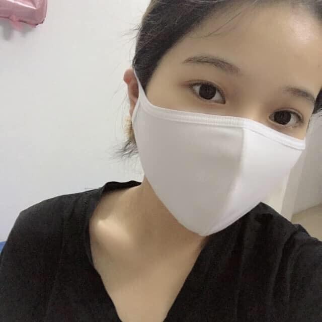 Khẩu trang vải dệt kim hàng Việt Nam Look at me kháng khuẩn chống bụi hiệu quả