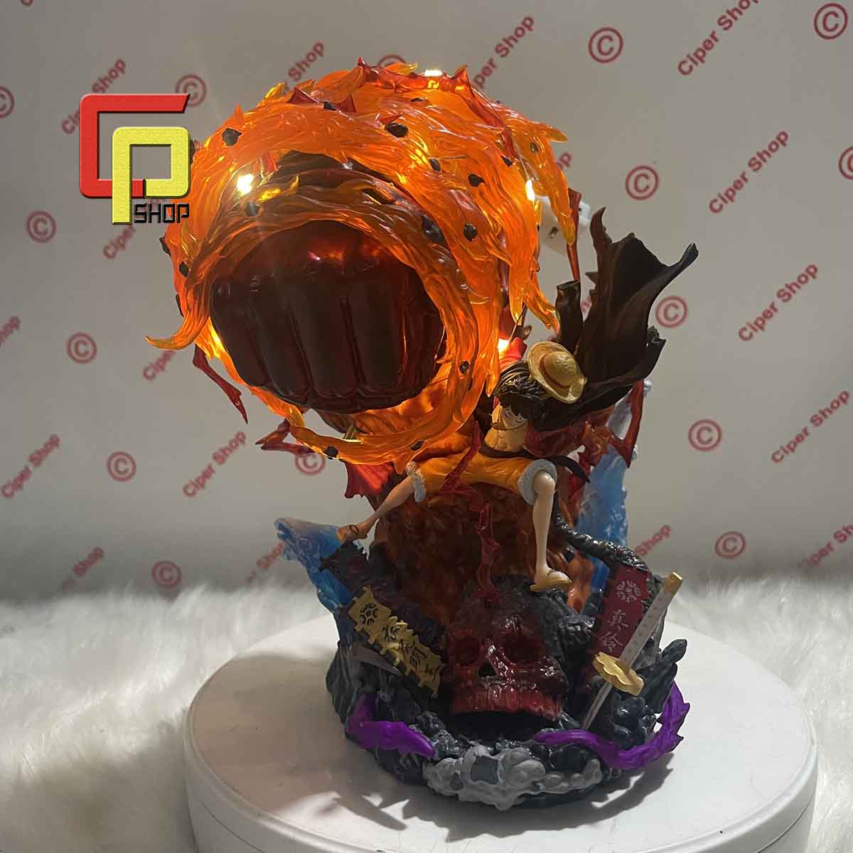 Mô hình luffy red rock - figure luffy Đảo hải tặc