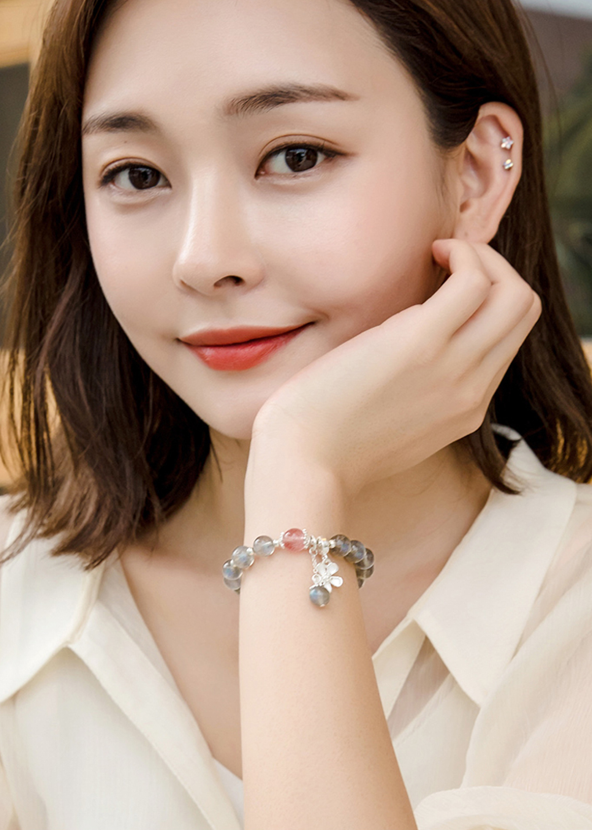 Vòng tay đá xà cừ phối charm hoa bạc mệnh thủy, kim - Ngọc Quý Gemstones
