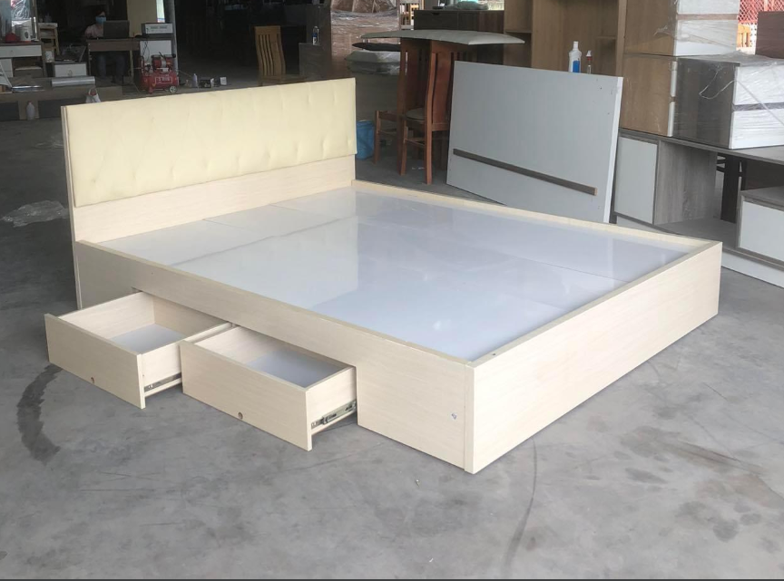 Giường gỗ công nghiệp đầu giường bọc nệm Tundo