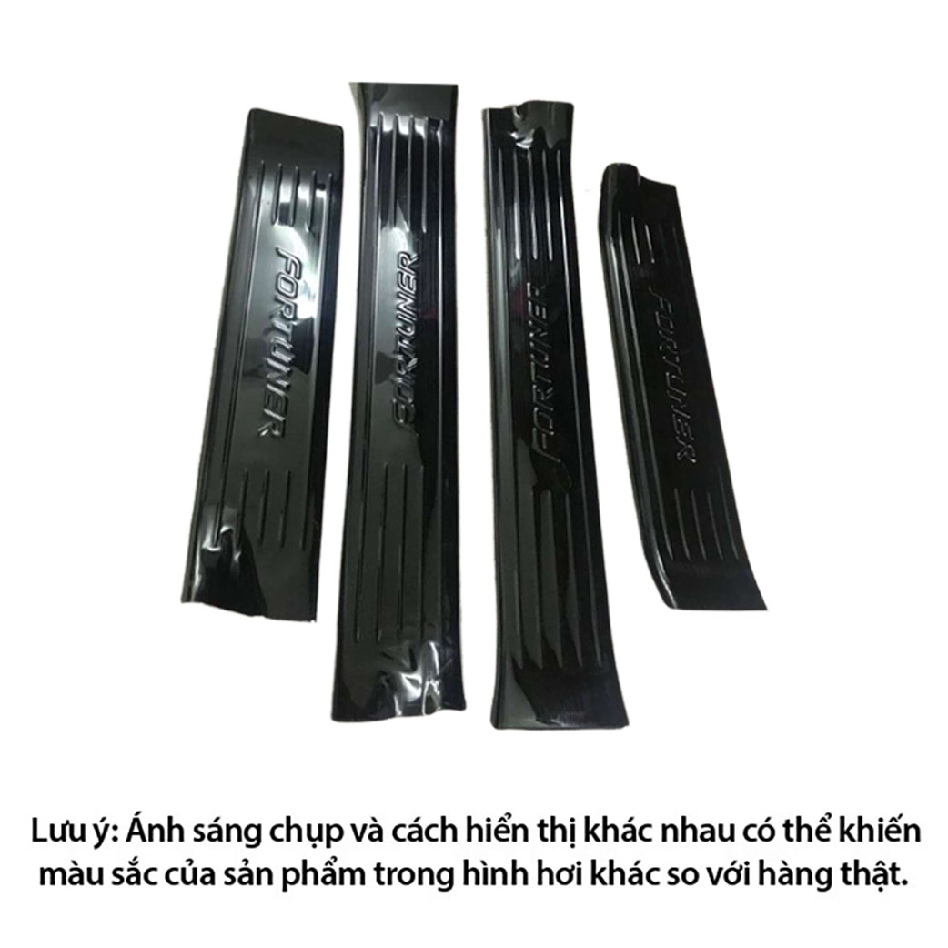 Ốp bậc cửa Titan dành cho xe ô tô TOYOTA FORTUNER - Hàng Chính Hãng TDVN