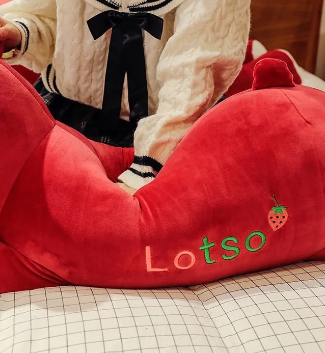 Thú nhồi bông Lotso đỏ siêu đáng yêu - Size từ 65cm đến 1m3 - Quà tặng gấu bông gấu dâu hoạt hình cute - Gối ôm mềm mại cho bé