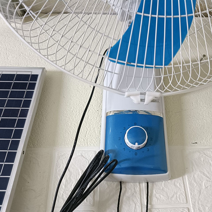 Quạt năng lượng mặt trời, Quạt tích điện, Công suất 50W, Có củ sạc điện 220V