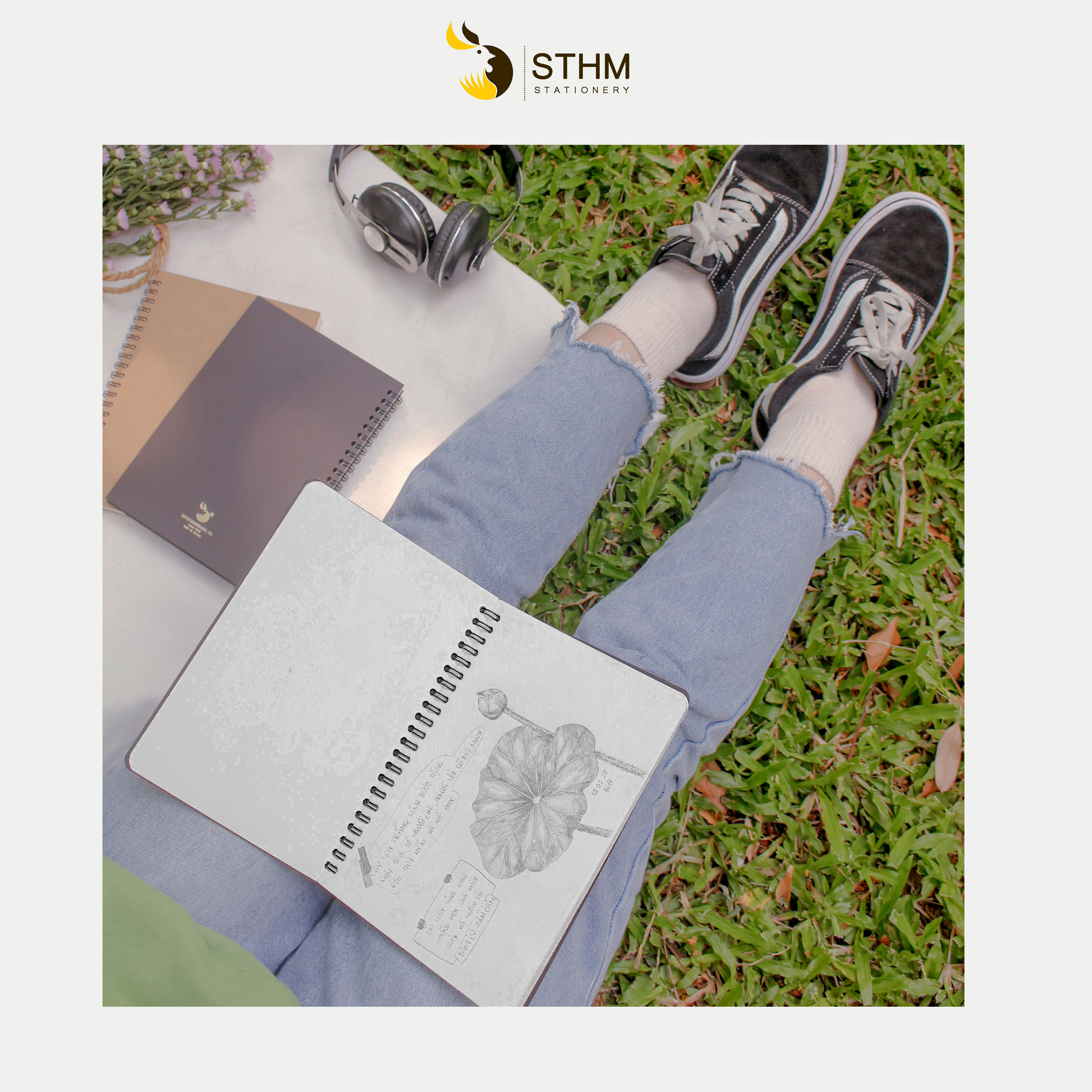 Sổ tay vẽ chì - Sketchbook - A4 - Bìa đen