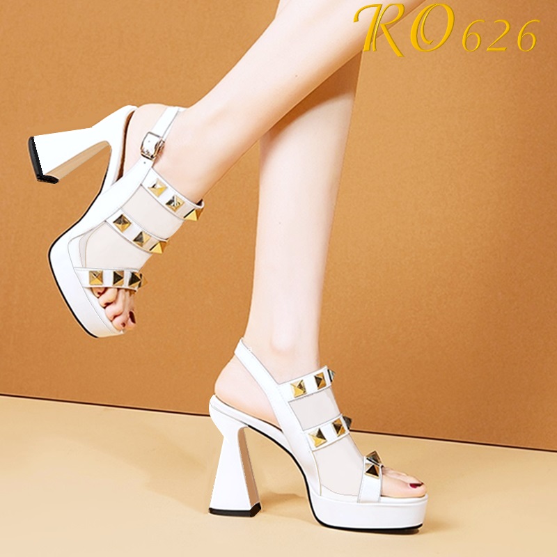 Giày sandal nữ cao gót 9 phân hàng hiệu rosata hai màu đen trắng cao cấp ro626