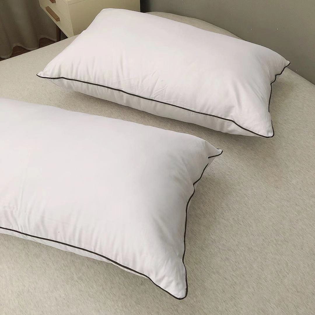 Ruột Gối Nằm Viền Đen Lidaco 50x70cm