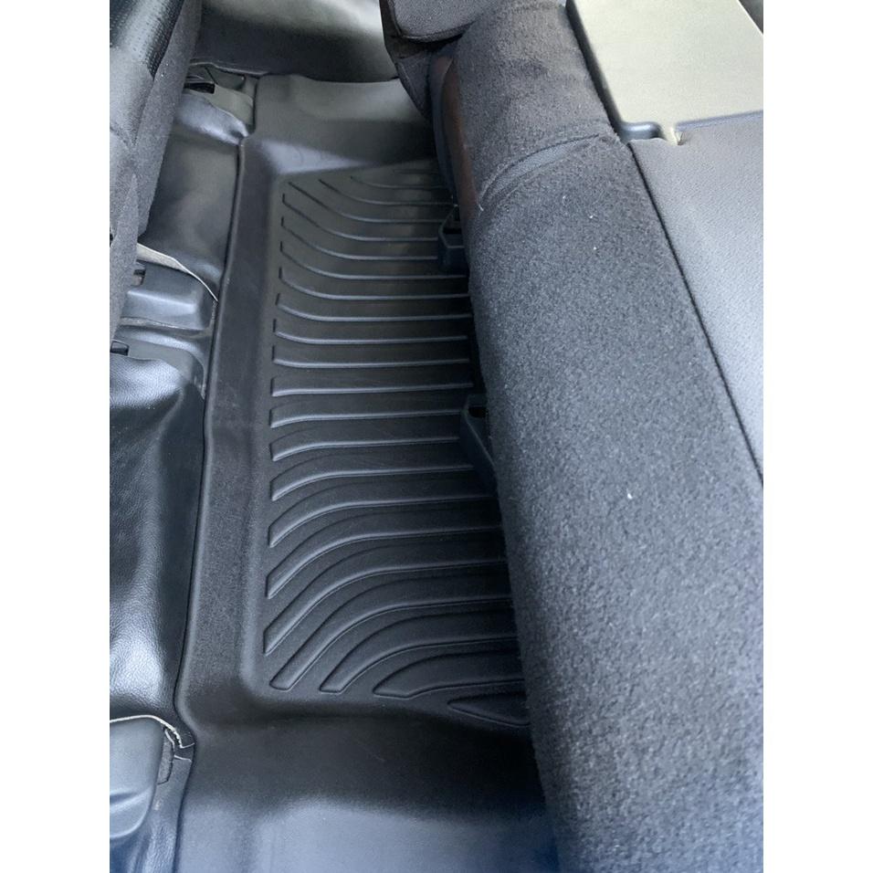 Thảm lót sàn xe ô tô Toyota VELOZ 2022 Nhãn hiệu Macsim chất liệu nhựa TPE cao cấp màu đen