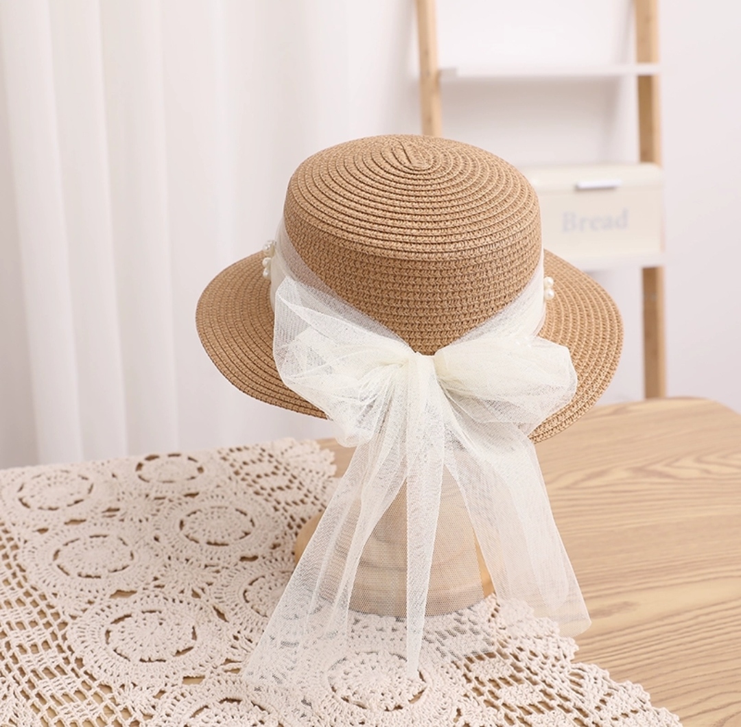Mũ nón đi biển vành nhỏ chóp bằng phối đai trắng ngọc trai nhân tạo chất liệu cói chống nắng thoáng mát thời trang Hàn Quốc Dona240607