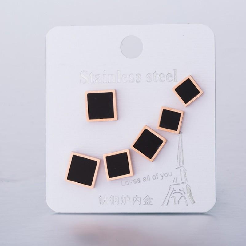 Bông Tai Hình Vuông Titan Ko Đen TT 2518 - 1 Cặp