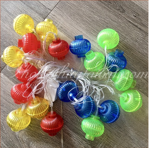 Đèn trang trí dây 4 màu quả Tú Cầu nhựa 20 quả/dây 5m