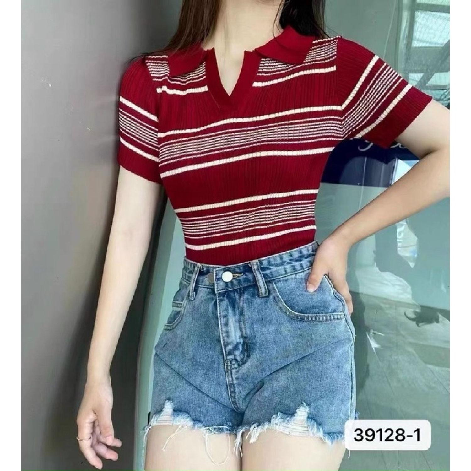 Áo len nữ Montoghi dệt kim KẺ NGANG 2 MÀU cổ đức thanh lịch và năng động