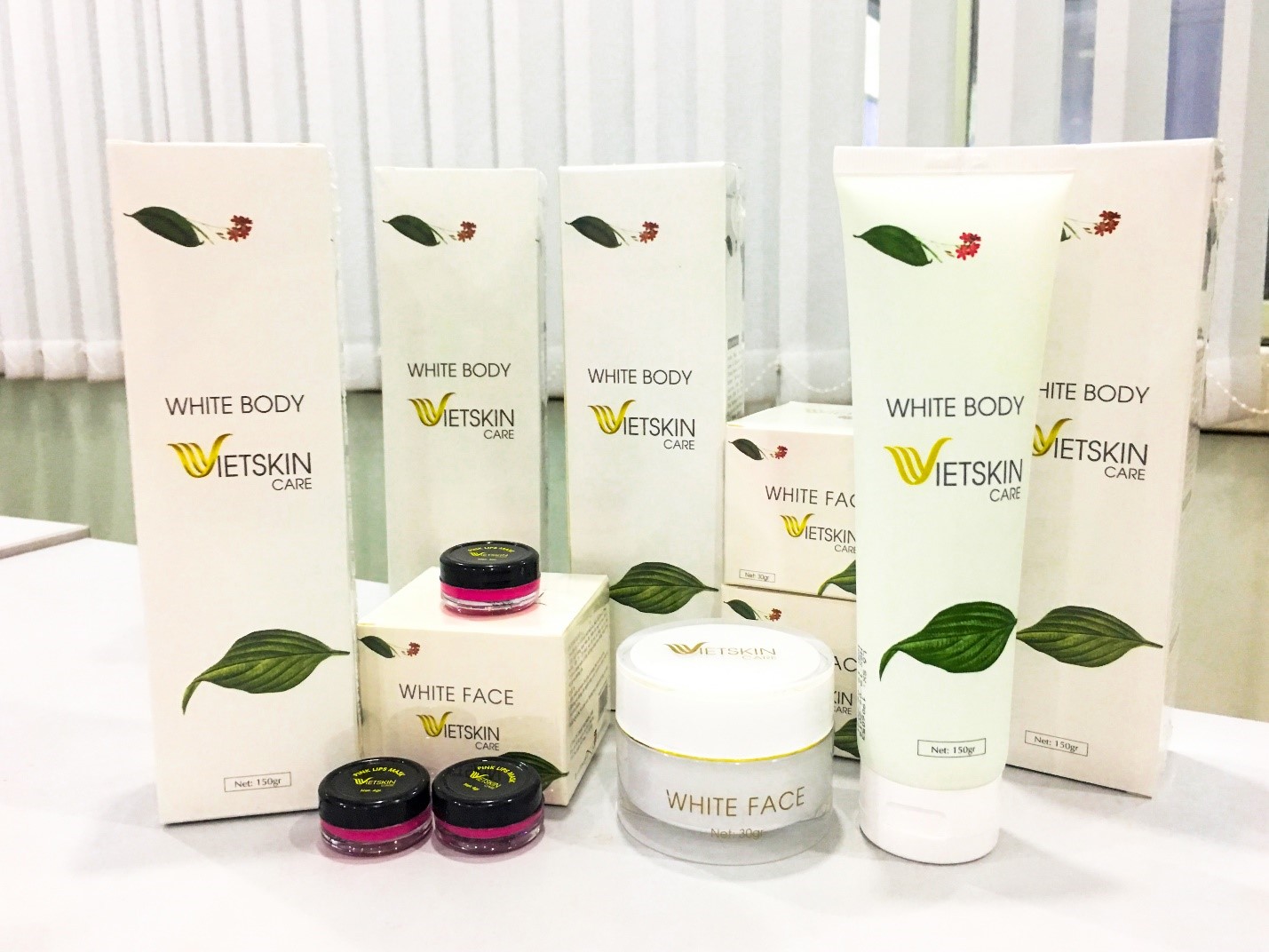 Kem Dưỡng Trắng Da Face và Kem Dưỡng Trắng Da Body Vietskin Care (Tặng 1 son dưỡng hồng môi)