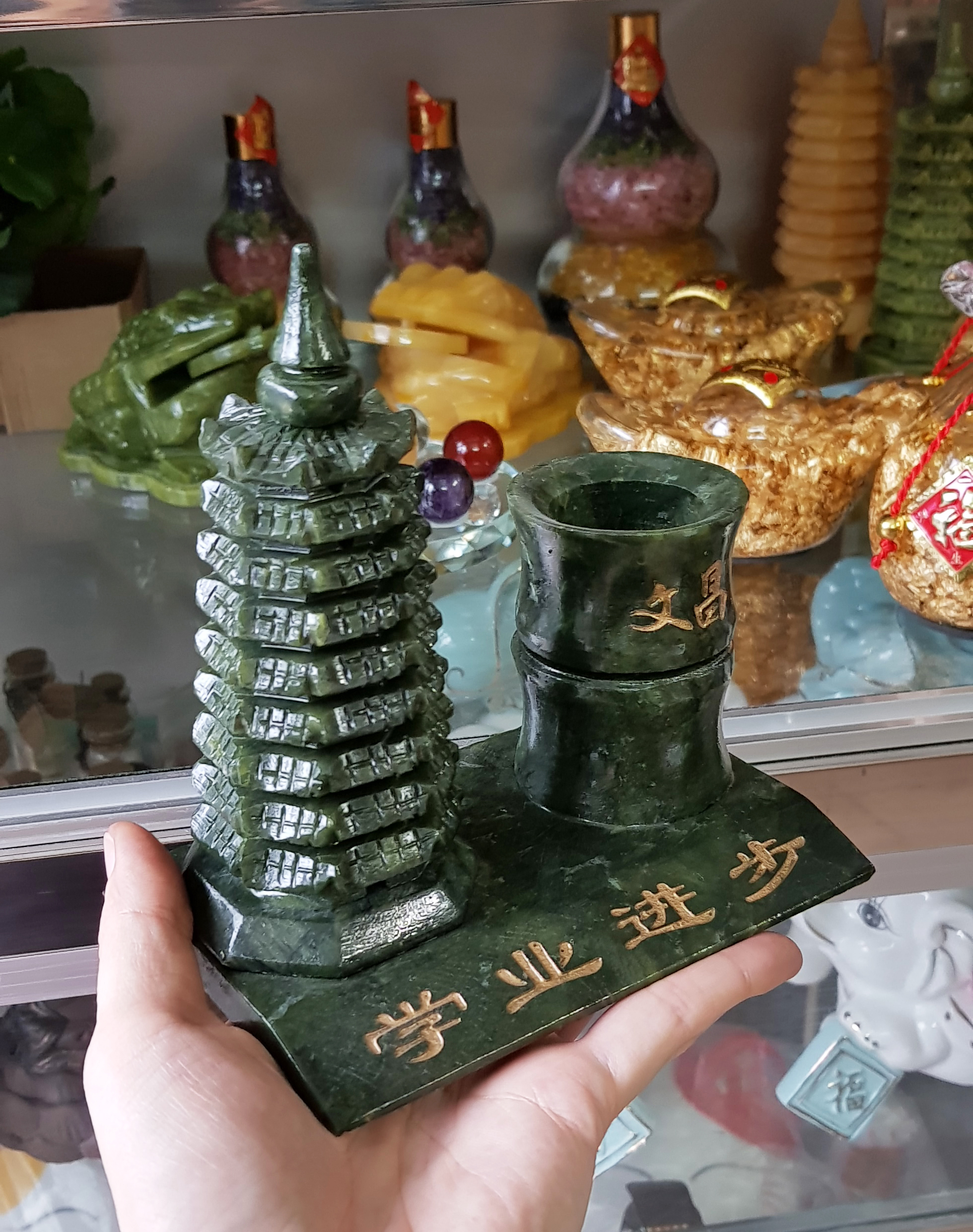 Tháp Văn Xương ống bút đá Lam Ngọc size 14cm