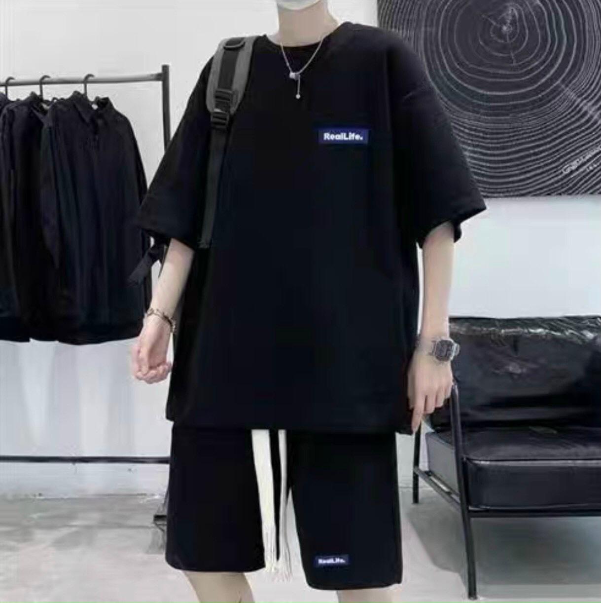 [HOT] Set Đồ Bộ Mùa Hè Nam Nữ Unisex Chất Thun Thoáng Mát Co Giãn Thấm Hút Mồ Hôi Phối Logo Thời Trang Phong Cách  Bao Ngầu HTM FASHION - Đen