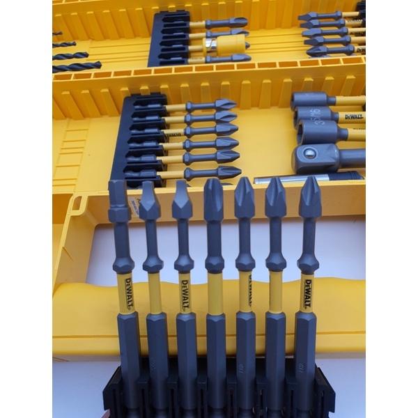 Bộ Mũi Vít, Mũi Khoan Dewalt DT70764-QZ gồm 75 chi tiết, kết nối T-Task - Chính hãng