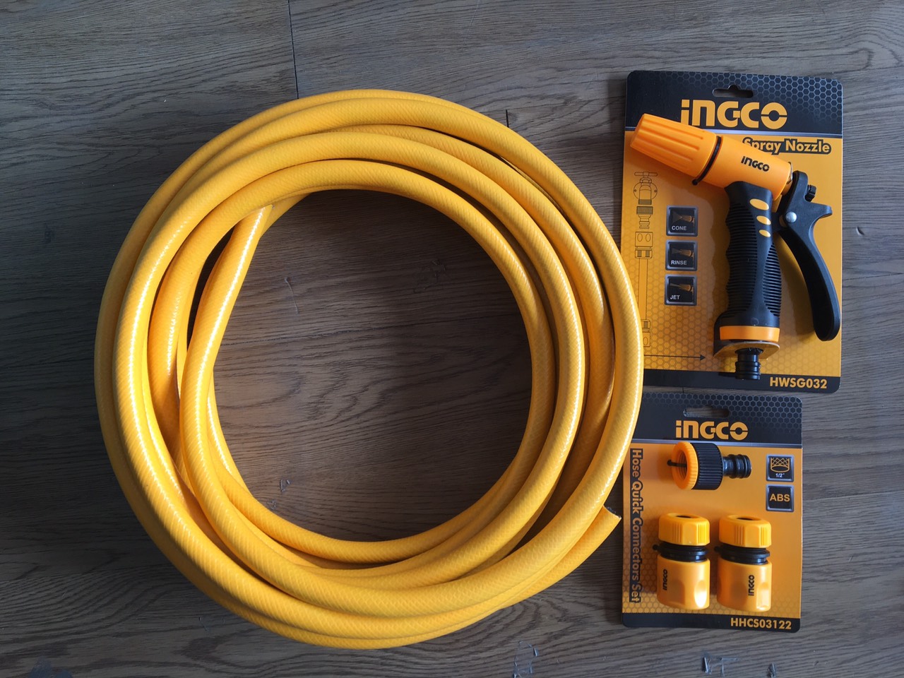 Bộ 20 mét ống nhựa PVC Fi21 khớp nối ống vòi xịt rữa tưới cây chỉnh tia INGCO HWSG032 HHCS03122 HPH2001