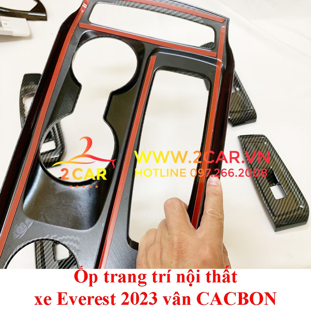 Ốp nội thất vân Carbon xe Ford Everest , Ranger 2022, 2023 hàng nhựa CACBON cao cấp dành cho bản 1 cầu