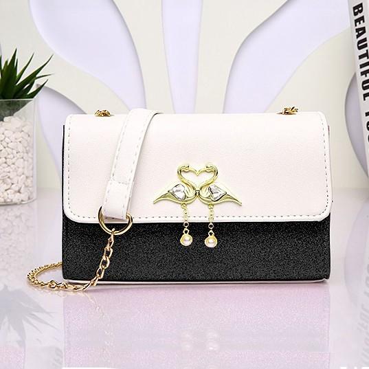 Túi Đeo Chéo Đính Thiên Nga Màu Đen