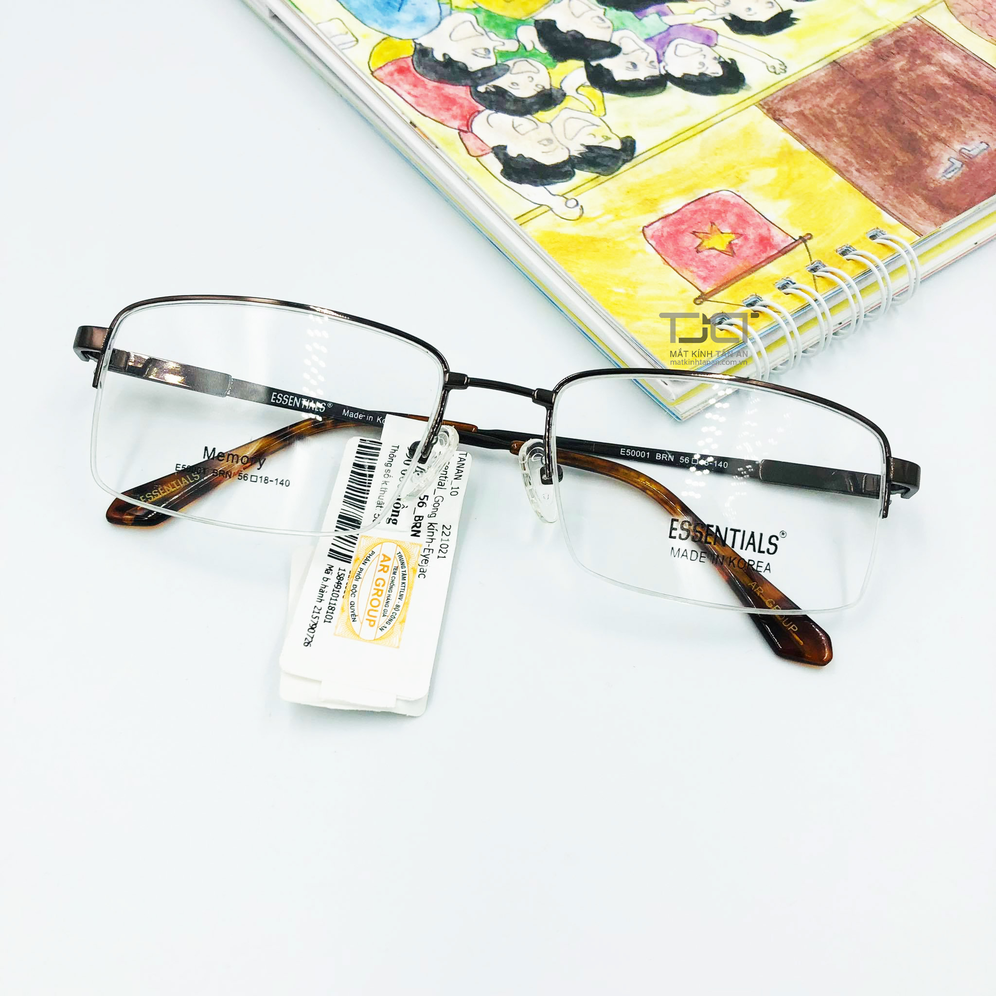 GỌNG KÍNH NAM, PHOM VUÔNG, TITANIUM, HÀNG CHÍNH HÃNG ESSENTIALS E50001