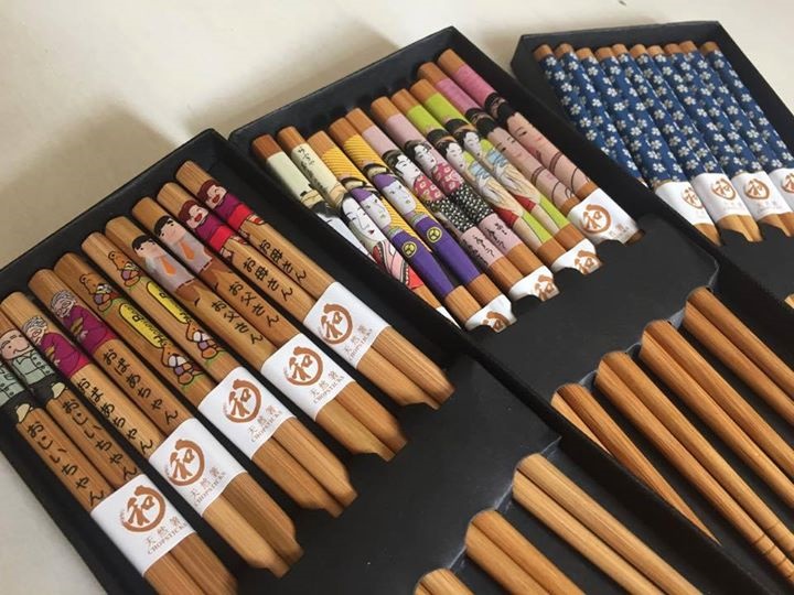 Combo 03 Set đũa tre Tanaka in họa tiết hoa văn tinh xảo - Nội địa Nhật Bản