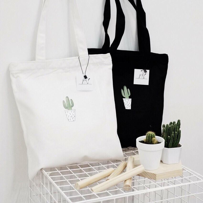 ( HOT) Túi Tote Vải Canvas Đeo Vai Hình Xương Rồng Đen Trắng