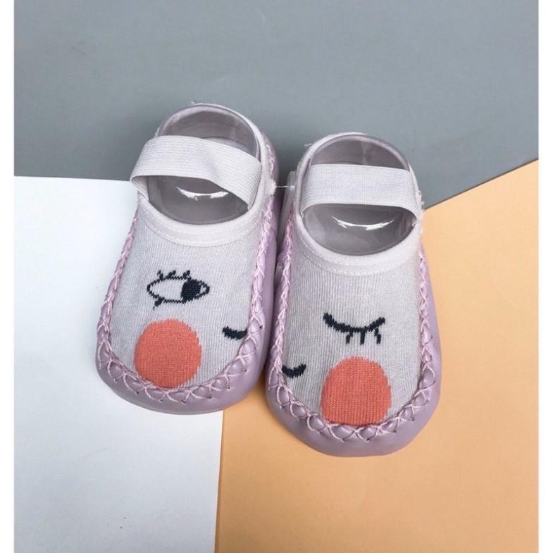 Giày vớ tập đi 2 trong 1 mẫu mới cho bé