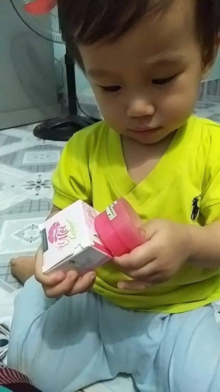 Ủ MÔI COLLAGEN