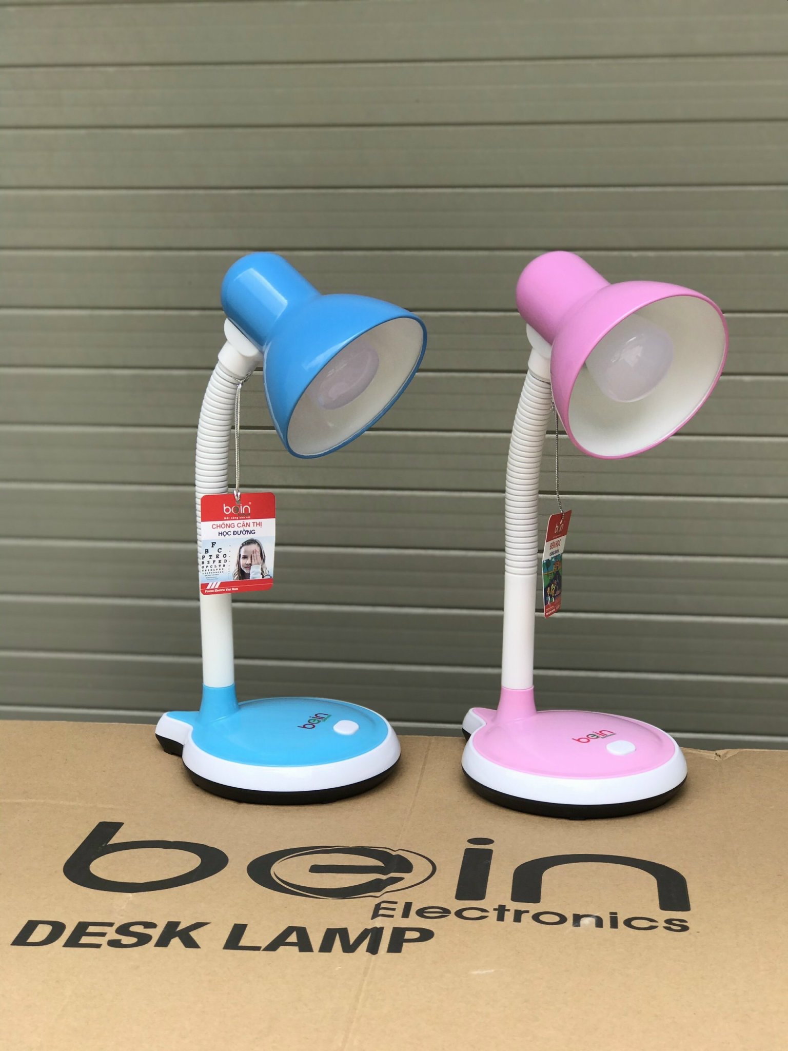Đèn Bàn Chống Cận Thị Protex Model BE006 - Hàng Chính Hãng