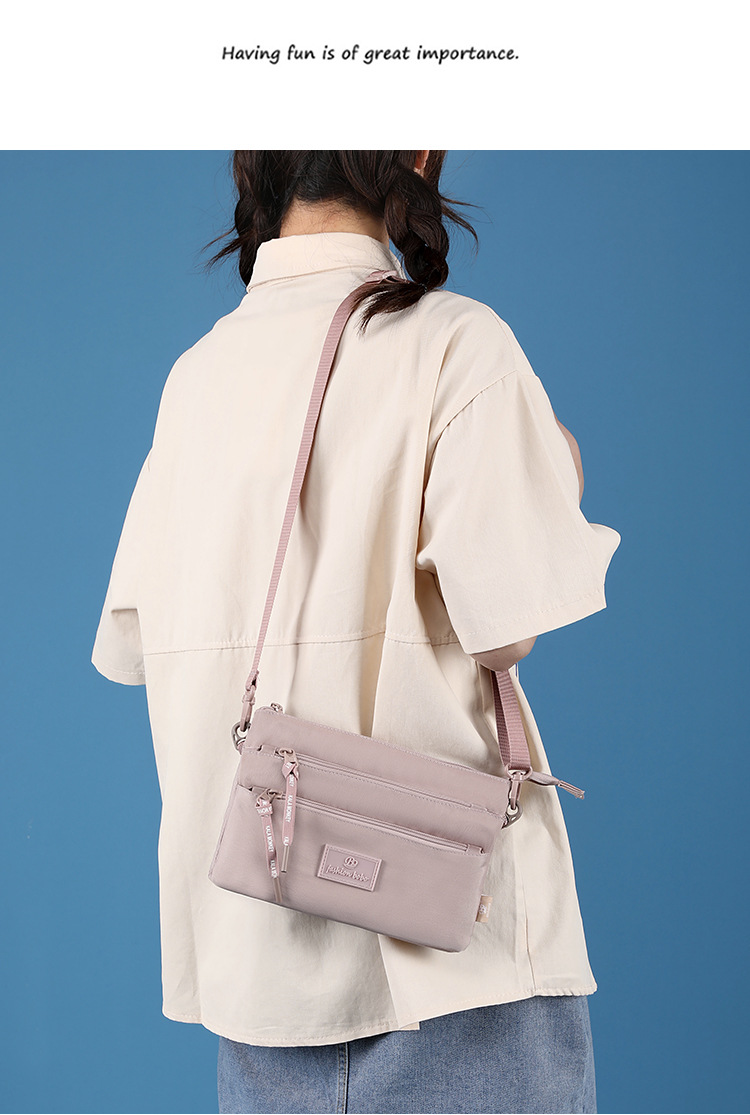 Túi Đeo Chéo Nữ Messenger Chất Liệu Polyester Hàng Nhập Khẩu Dùng Tiện Lợi 8847