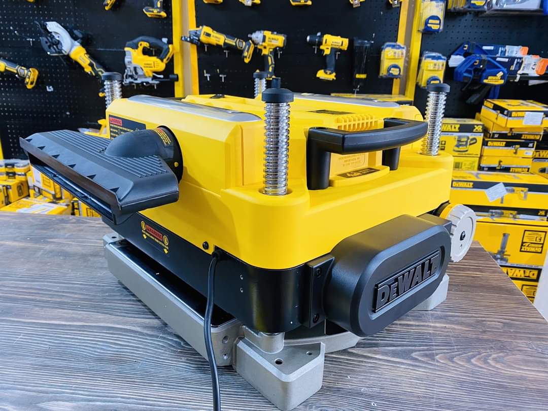 Máy bào cuốn  DEWALT DW735 - KR