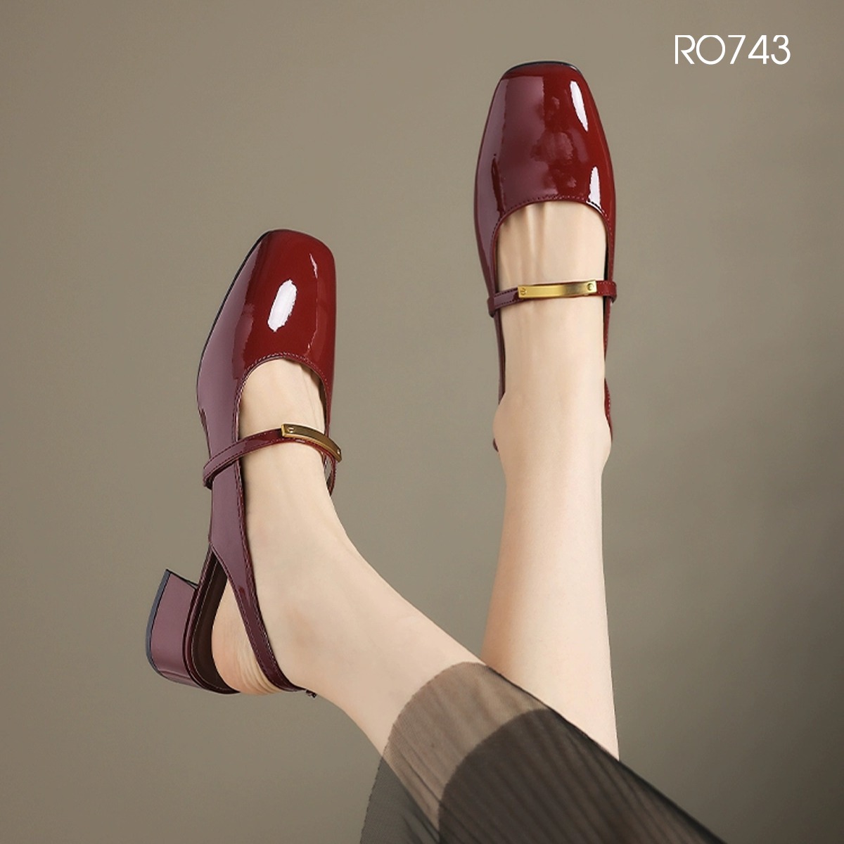 Giày nữ mũi vuông, quai sau ROSATA RO743 - 3.5p - Đỏ, Kem - BKSTORE