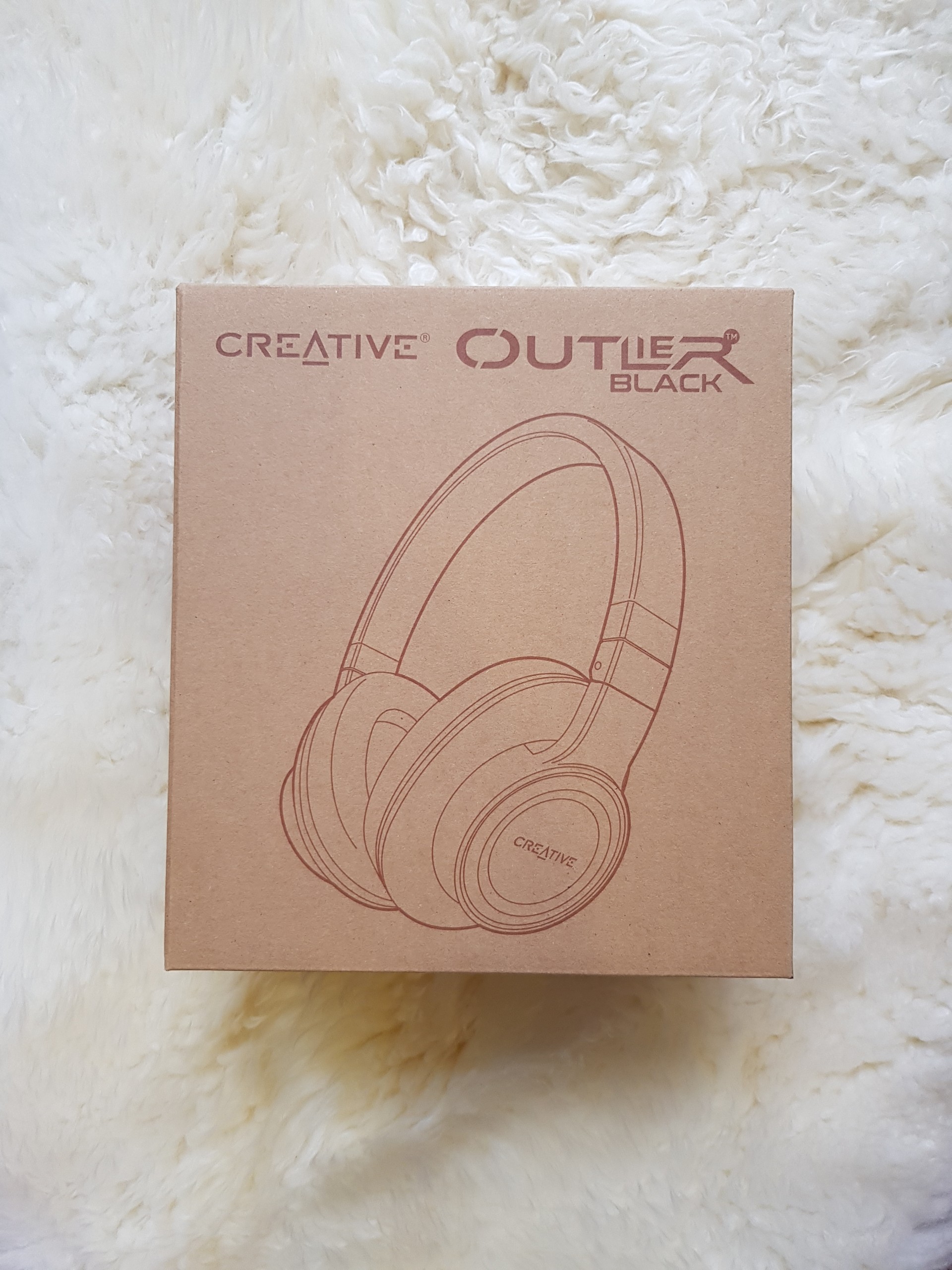 Tai Nghe Bluetooth Creative Outlier Black EF0770 Chính Hãng - Chụp Tai