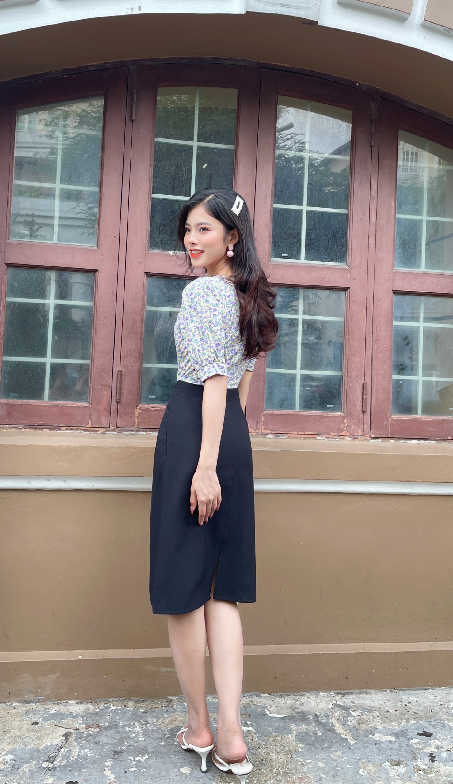 Đầm suôn chữ A phối hoa dễ thương-MS026