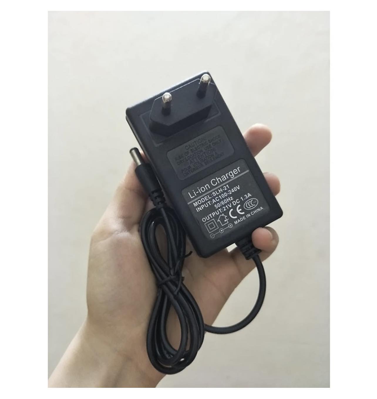 Củ sạc 21v - 26v máy khoan pin sạc được pin từ 18-36v